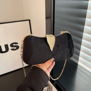 Vintage Velvet Evening Bag For Women Metal Leaf Buckle Gold Chain Shoulder Crossbody Bag For Wedding Party Banquet