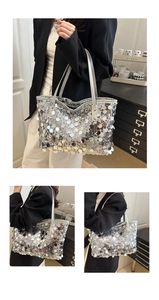 Dettaglio della borsa tote con paillettes argento che mostra la texture e i manici