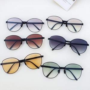 Folding Sunglasses UV400 Protection Gradient Lens Large Round Resin Frame Portable Sunshade Eyewear For Outdoor Travel
