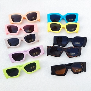 Kids Sunglasses UV400 Protection Plastic Rectangle Frame Retro Fashion Eyewear For Boys Girls Outdoor Party