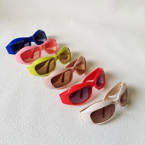 Lunettes De Soleil Enfants Futuristes Sportives Monture En Résine Ovales Rétro Style Y2K Protection UV