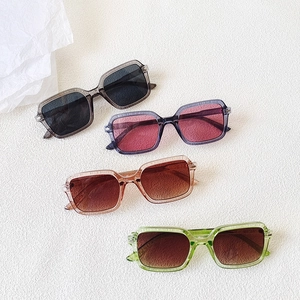 Vintage square leopard print sunglasses in assorted transparent colors with retro design