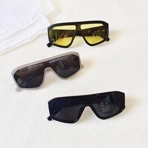 Oversized Shield Sunglasses One Piece Resin Frame UV400 Protection Futuristic Cyberpunk Punk Fashion For Men Women