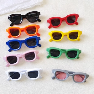 Set of 10 colorful Y2K retro cat-eye sunglasses with thick frames for women and girls