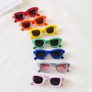 Retro thick-frame bubble cat-eye sunglasses for women in seven vibrant assorted colors