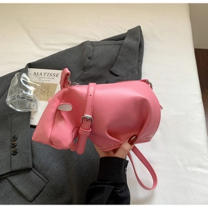 Sac bandoulière rose en forme d'hippopotame en similicuir avec boucle argentée