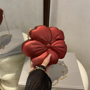3D Flower Shaped Crossbody Bag Acrylic Matte Floral Evening Purse With Gold Metal Chain Strap Elegant Banquet Handbag
