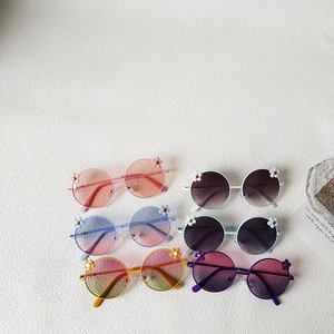 Kids Round Sunglasses Flower Decoration UV400 Protection PC Lens Resin Frame Gradient Color Retro Fashion Girls Boys