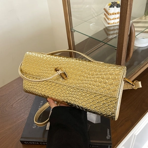 Sac À Épaule Tressé En Cuir PU Sac À Bandoulière Chic Avec Boucle Noeud Doré Style Enveloppe Pour Femmes Élégant