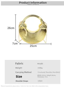 Detailansicht der goldenen Acryl-Halbmondtasche mit Ringgriff und 110 cm Kettenriemen