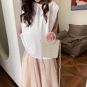 Handmade white pearl woven mini handbag with crossbody chain strap for summer fashion
