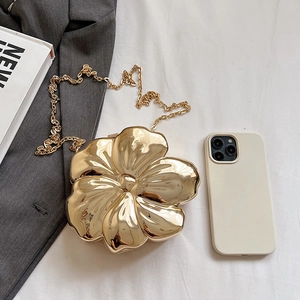 Chic 3D golden flower clutch bag with metal chain strap for women evening party fashion