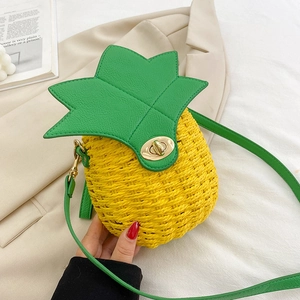 Pineapple Shaped Woven Straw Crossbody Bag With PU Leather Leaves Metal Twist Lock Summer Vacation Novelty For Women