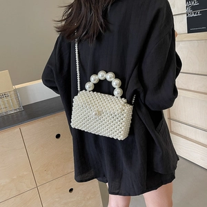 Sac à main fait main en perles blanches avec poignée et bandoulière pour mode plage