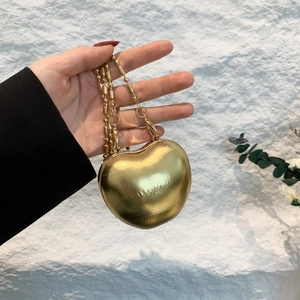 Fashion Mini Heart Shaped Crossbody Bag Metallic PU Hard Shell Evening Handbag Gold Ball Chain For Women