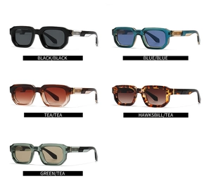 Gamme de lunettes de soleil rétro à monture carrée épaisse en plusieurs coloris tendance