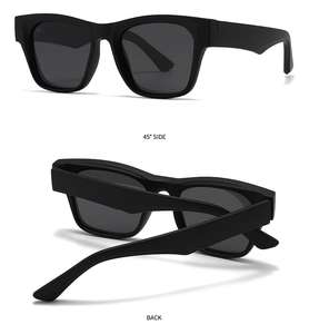 Vues détaillées de profil à 45 degrés et de dos des lunettes de soleil noir mat