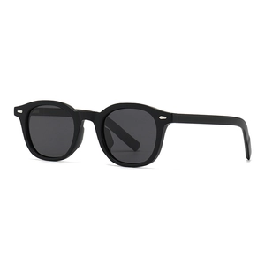 Classic matte black round frame polarized sunglasses with dark grey lenses for unisex style