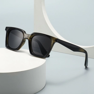 Square Polarized Sunglasses Fashion UV400 Protection PC Frame Retro Oversized Sun Glasses For Men Women Outdoor Travel