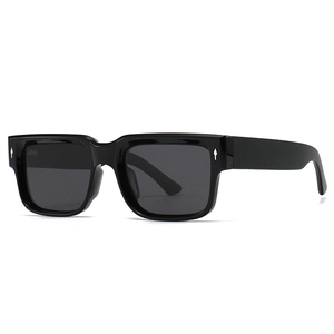 Classic black square oversized polarized sunglasses with silver arrow metal rivets