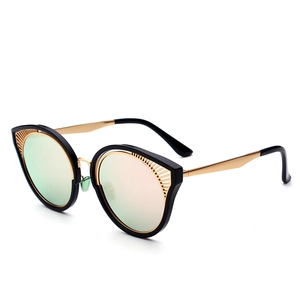 Occhiali da sole polarizzati cat-eye con finiture in metallo dorato e lenti a specchio
