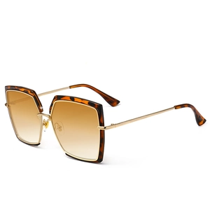 Retro oversized square sunglasses with gold metal frame and tortoiseshell leopard pattern