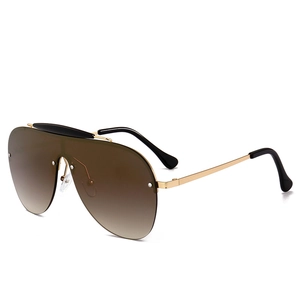 Unisex oversized shield sunglasses with gradient tea lenses and gold metal temples