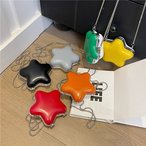 Mini sacs en forme d'étoile colorés avec chaîne brillante pour bandoulière ou rouge à lèvres