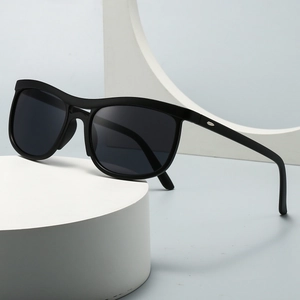 Modern Cat Eye Sunglasses Fashion UV400 Protection PC Frame Plastic Lens Street Photography Women Accessory