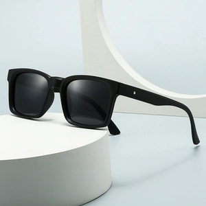 Quadratische Sonnenbrille PC Rahmen UV400 Schutz Polarisiert Retro Modern Stil Brillen Für Männer Frauen