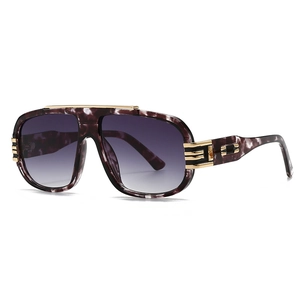 Modern vintage oversized aviator sunglasses with tortoise frame and purple gradient lenses