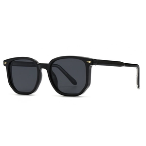 Polygonal Sunglasses UV400 PC Frame Metal Rivet Detail Retro Vintage Fashion Oversized Square Shades Men Women