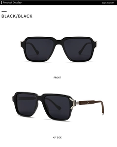 Detailsicht der quadratischen schwarzen Sonnenbrille mit Holzmaserung und Metallakzenten am Bügel