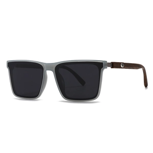 Square Polarized Sunglasses With Wood Temples Retro UV400 Protection Fashion Eyewear For Men And Women 10075