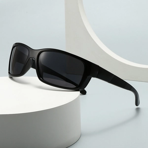 Polarisierte Quadratische Herren Sonnenbrille UV400 Schutz PC Rahmen Klassisch Rechteckig Sport Autofahren Antirutsch Bügel