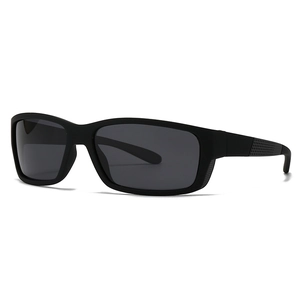 Klassische mattschwarze polarisierte Herren-Sonnenbrille mit rutschfesten Texturbügeln