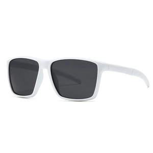 Lunettes de soleil polarisées carrées modernes avec monture blanche et verres noirs