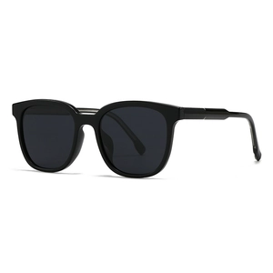Occhiali da sole squadrati oversize neri classici con lenti protettive UV scure