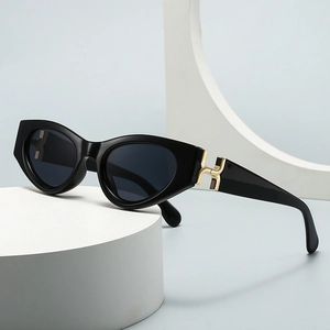 Lunettes De Soleil Carrées Œil De Chat Monture Plastique Protection UV400 Design Vintage Charnière Métal Mode Streetwear