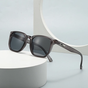 Retro Square Sunglasses PC Frame UV400 Protection Outdoor Travel Fashion Eyewear For Men Women