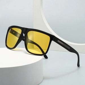Lunettes De Soleil Carrées Polarisées Pour Hommes Et Femmes Protection UV400 Monture PC Avec Décoration En Métal Style Rétro INS