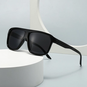 Polarisierte Sonnenbrille Quadratischer Kunststoffrahmen UV400 Schutz Großes Flat Top Retro Modern Unisex
