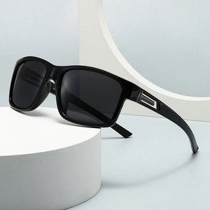 Rectangle Polarized Sunglasses Retro Square PC Frame UV400 Protection Trendy Unisex Eyewear Outdoor