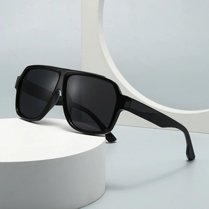 Square Frame Polarized Sunglasses UV400 Protection PC Material Retro INS Style Trendy Fashion For Men Women