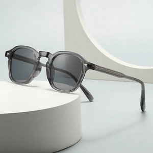 Retro Square Round Sunglasses With PC Frame UV Protection Fashion Street Style For Men And Women Metal Rivet Decoration