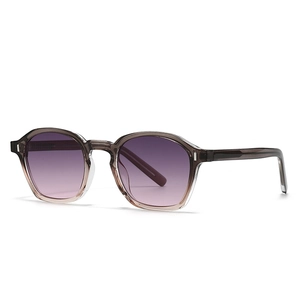 Lunettes de soleil rétro marron translucide avec verres dégradés violets chic