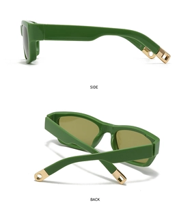 Détails latéraux et arrière de lunettes de soleil carrées vertes à décor doré