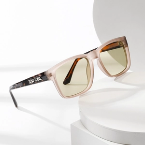 Square Sunglasses Retro UV Protection Fashion Shades With Metal Arrow Decor For Men And Women Ins Style