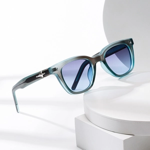 Square Sunglasses Plastic Metal Frame Star Decor UV400 Gradient Lens Fashion Retro Trendy Shades For Men And Women