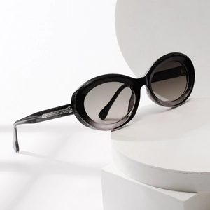 Retro Oval Sunglasses PC Frame And Metal Decoration UV400 Protection Trendy Ins Style Outdoor Street Wear Unisex